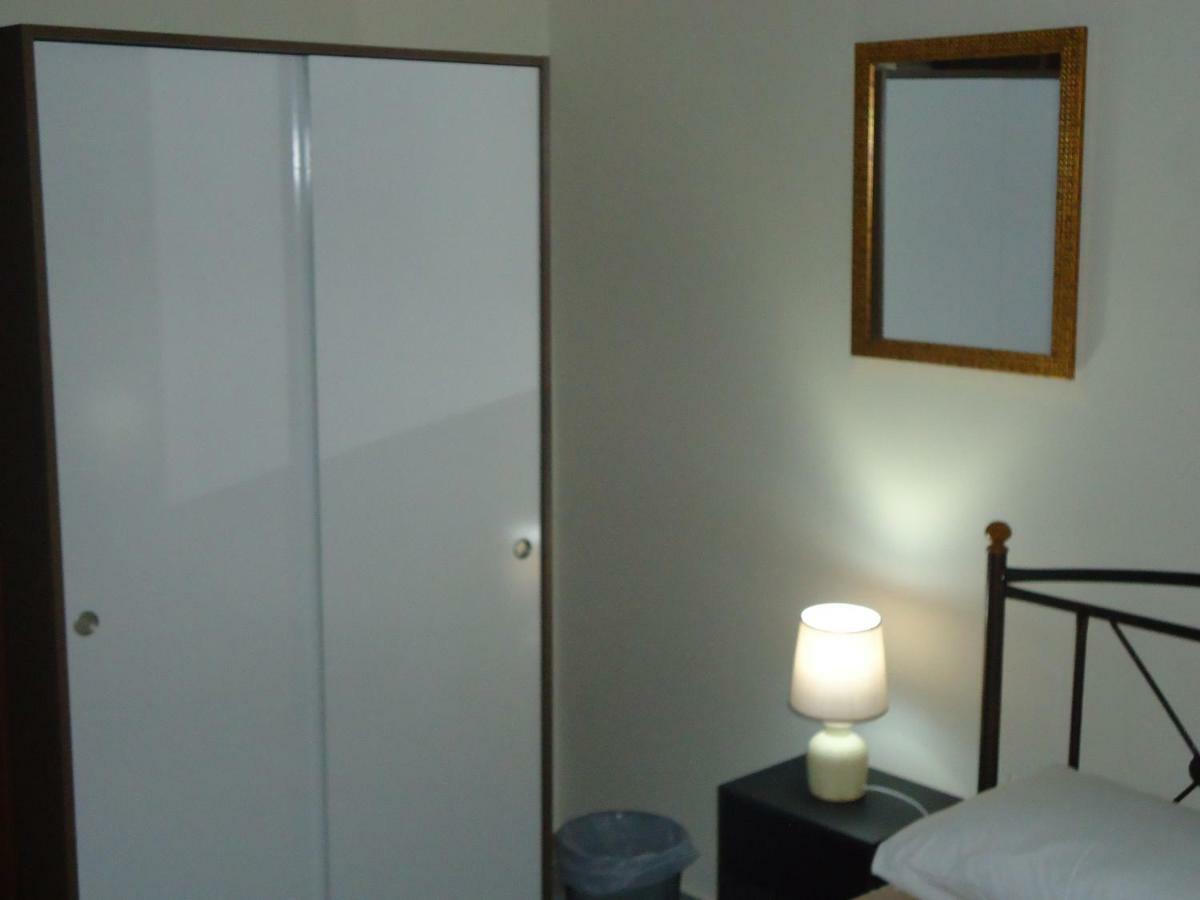Appartamento Original House Larissa Esterno foto